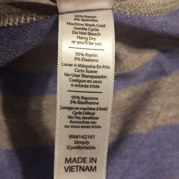 New Lularoe Classic T - Picture 2 of 2